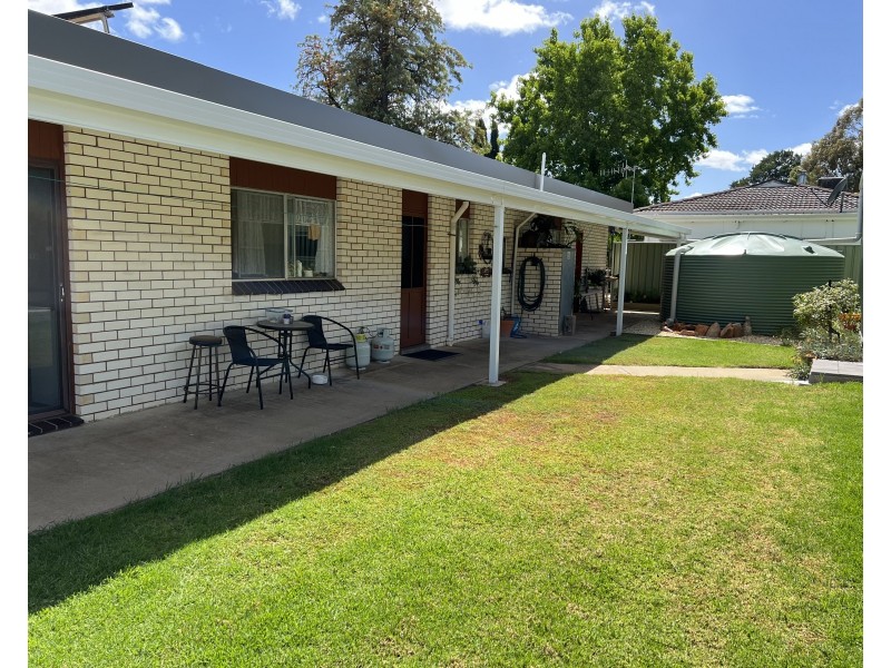 30 McAlister Street, Darlington Point NSW 2706