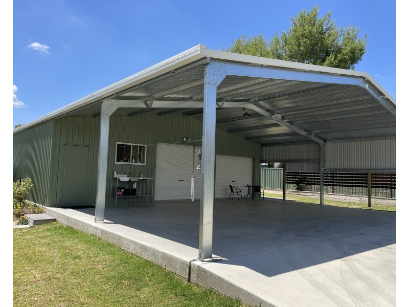 30 McAlister Street, Darlington Point NSW 2706