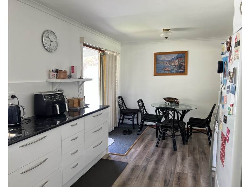 30 McAlister Street, Darlington Point NSW 2706