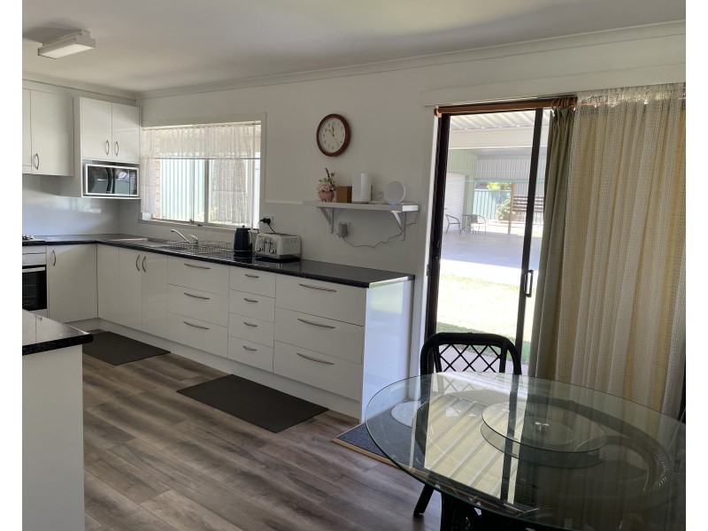 30 McAlister Street, Darlington Point NSW 2706