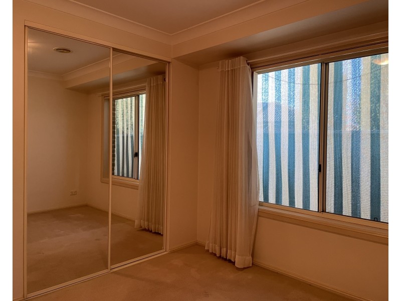 17 Robrick Close, Griffith NSW 2680