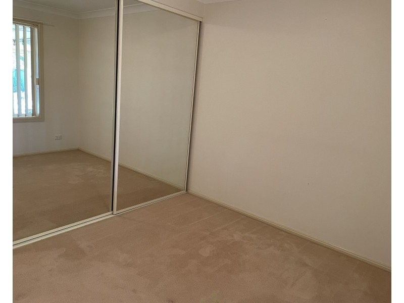 17 Robrick Close, Griffith NSW 2680