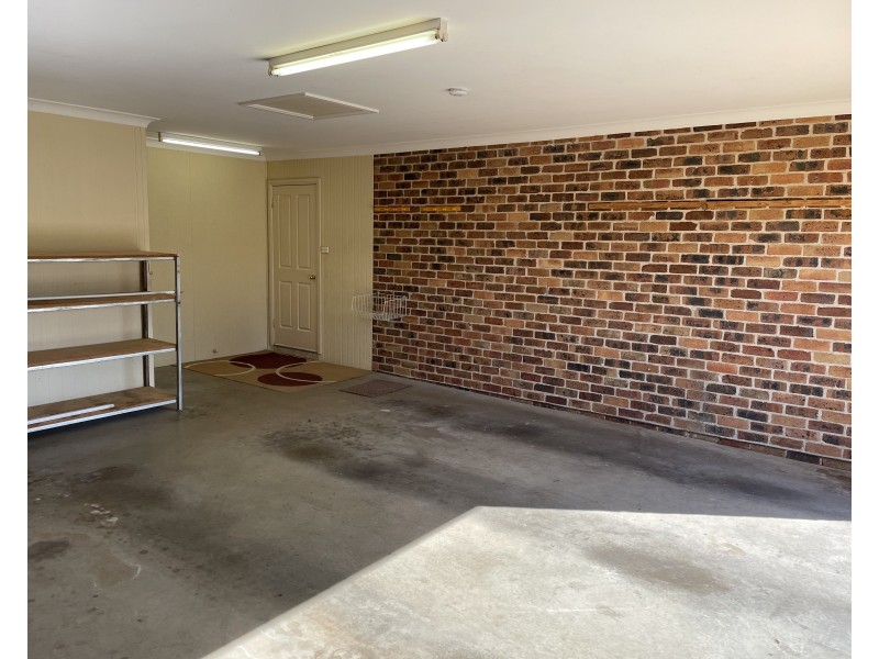 17 Robrick Close, Griffith NSW 2680