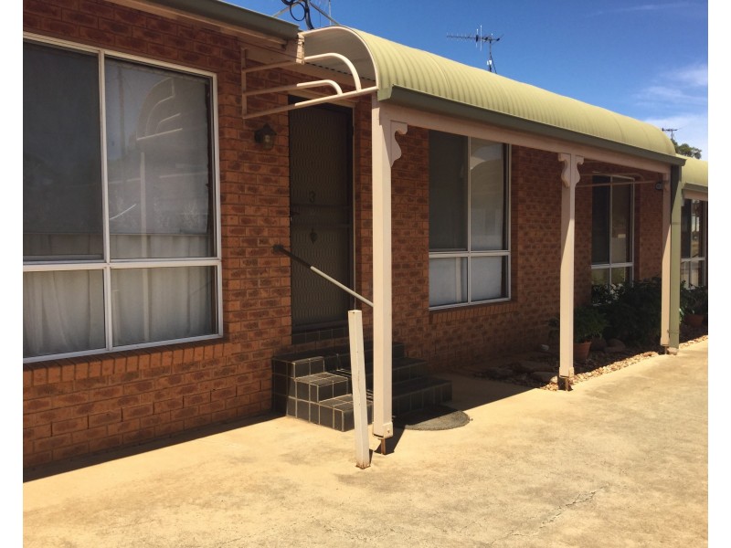 3/289 Wakaden Street, Griffith NSW 2680