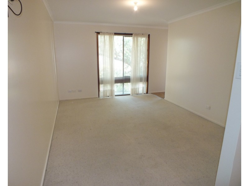 1/47-51 Clifton Boulevard, Griffith NSW 2680
