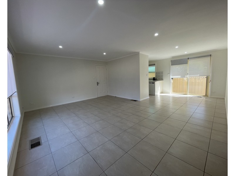2/3 Worfolk Place, Griffith NSW 2680