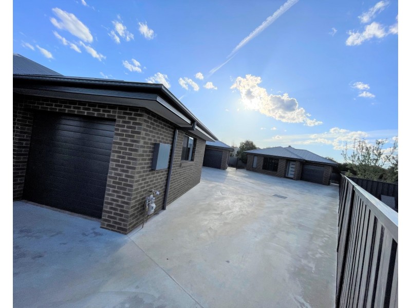 1/4 Capello Close, Griffith NSW 2680