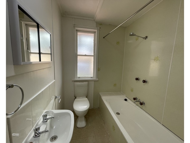 2 Park Street, Griffith NSW 2680