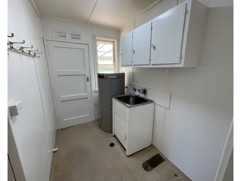 2 Park Street, Griffith NSW 2680