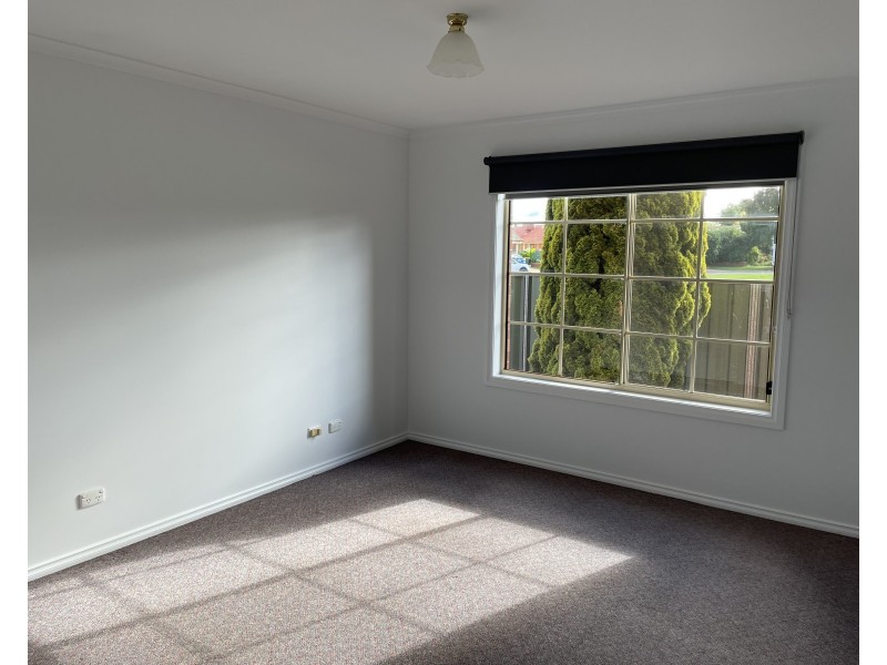 12B Robrick Close, Griffith NSW 2680