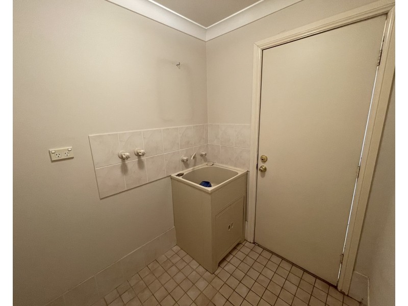 3 Parkwood Court, Griffith NSW 2680