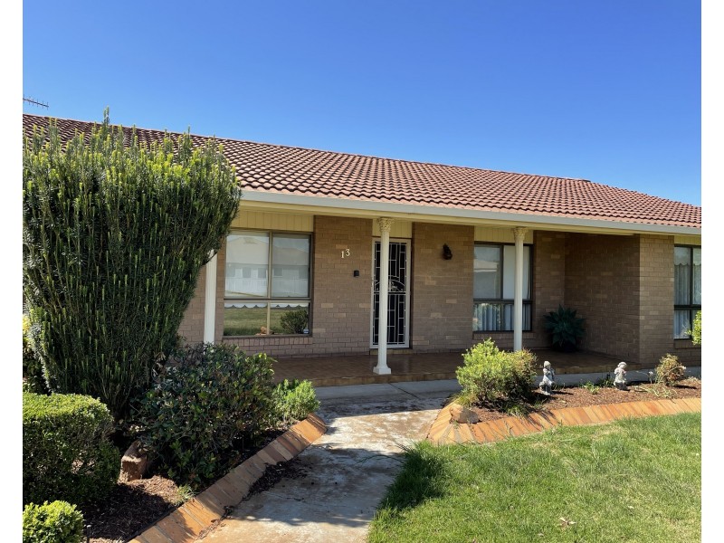 13 Elder Road, Griffith NSW 2680