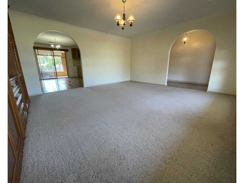 13 Elder Road, Griffith NSW 2680