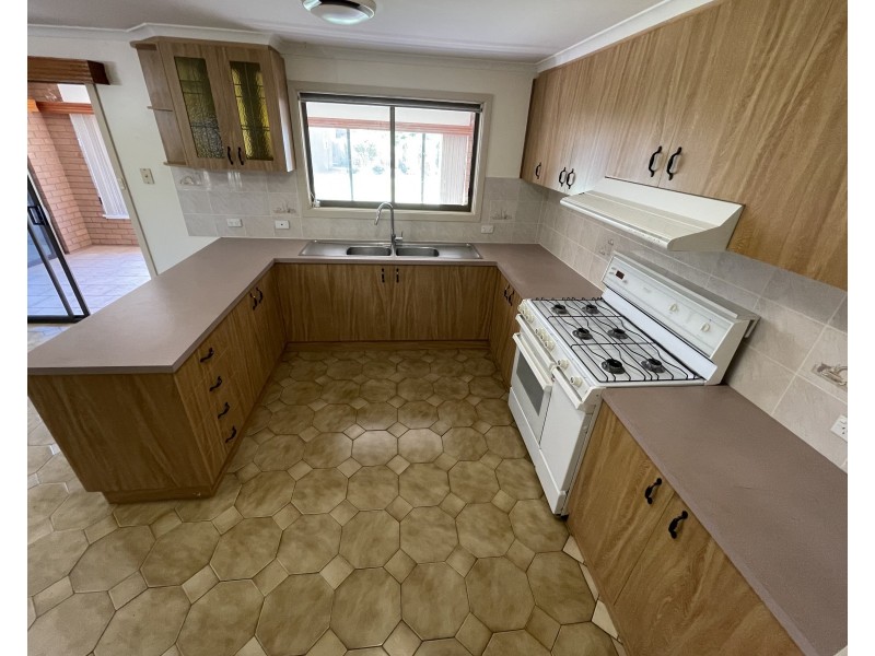 13 Elder Road, Griffith NSW 2680