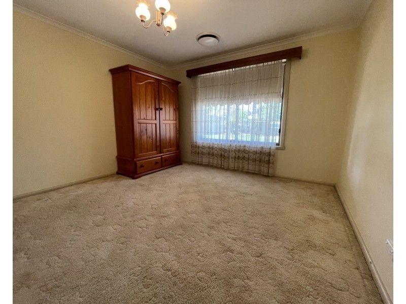 13 Elder Road, Griffith NSW 2680