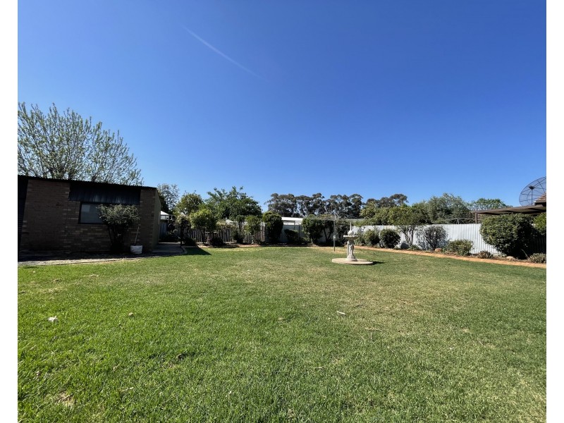 13 Elder Road, Griffith NSW 2680