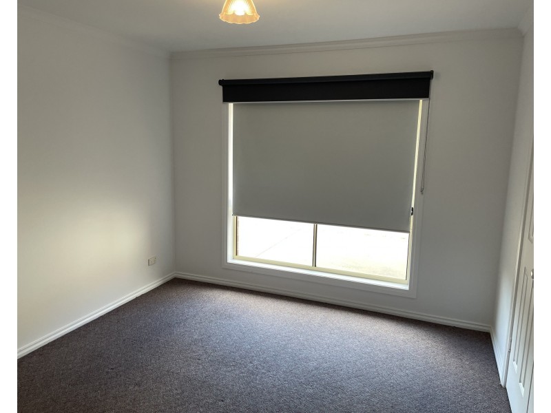 12B Robrick Close, Griffith NSW 2680