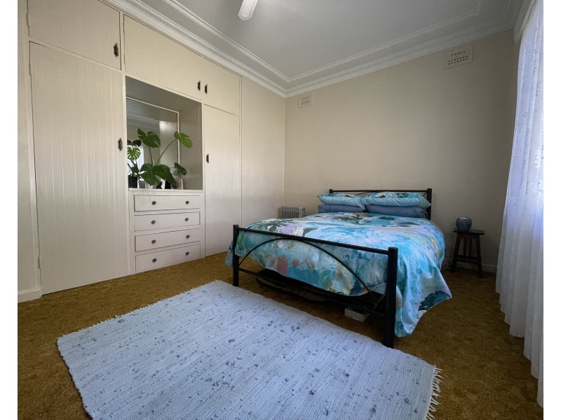 10 Goondooloo Street, Griffith NSW 2680