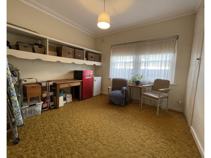 10 Goondooloo Street, Griffith NSW 2680