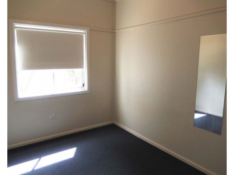 7 South Avenue, Yenda NSW 2681