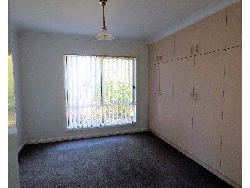 4/3 Boonah Street, Griffith NSW 2680