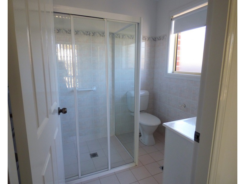 4/3 Boonah Street, Griffith NSW 2680