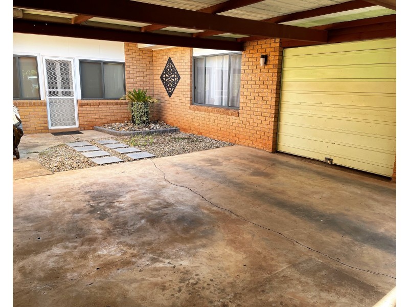 24 Blumer Avenue, Griffith NSW 2680