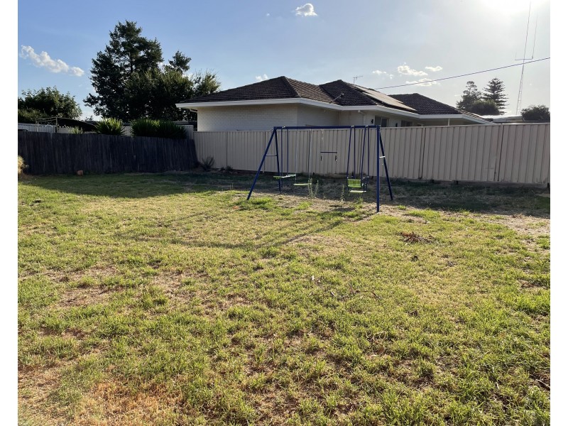 24 Blumer Avenue, Griffith NSW 2680
