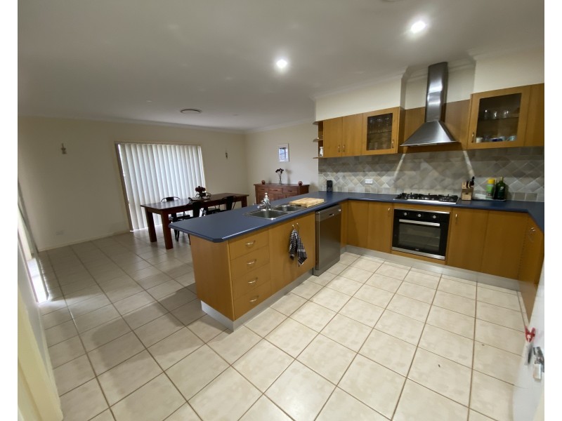 2/8 Mardon Place, Griffith NSW 2680