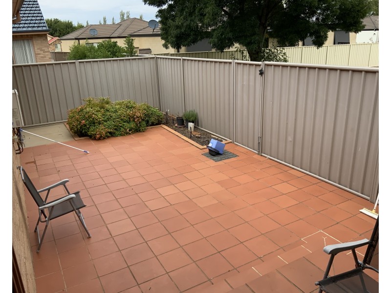 2/8 Mardon Place, Griffith NSW 2680