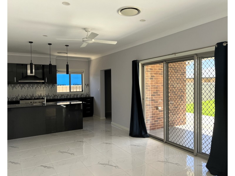 3 Suman Close, Griffith NSW 2680