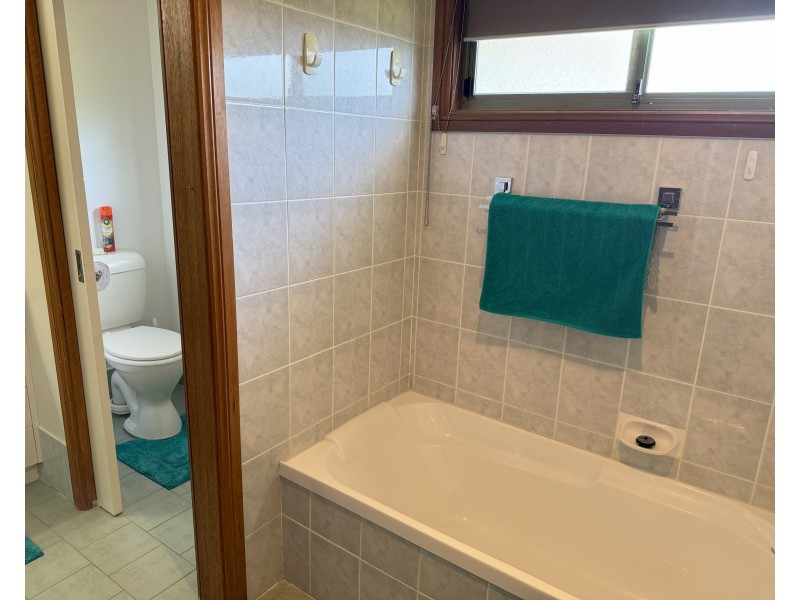 26 Barwidgee Boulevard, Darlington Point NSW 2706