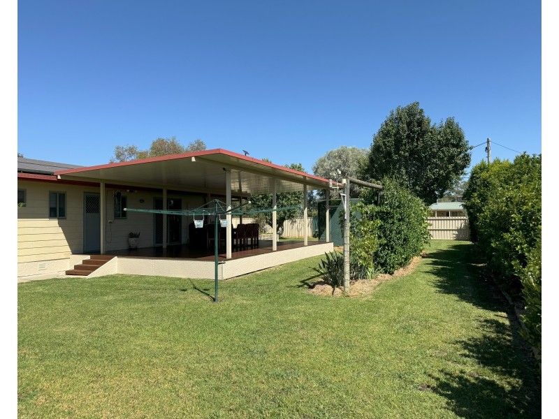 26 Barwidgee Boulevard, Darlington Point NSW 2706