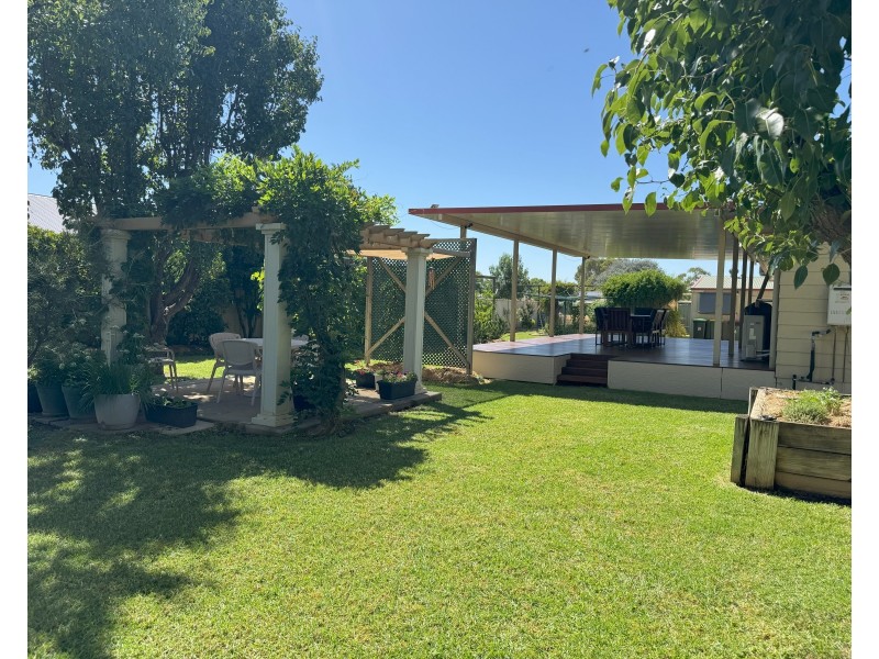 26 Barwidgee Boulevard, Darlington Point NSW 2706