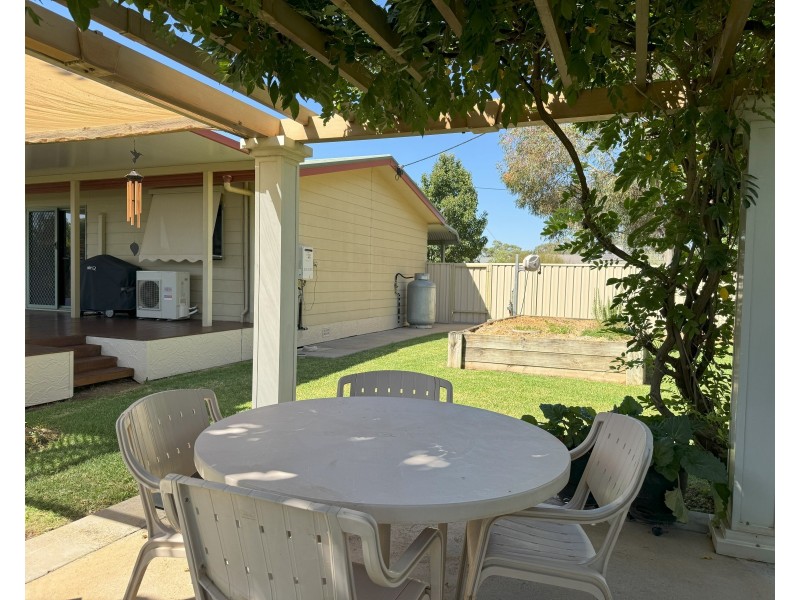 26 Barwidgee Boulevard, Darlington Point NSW 2706