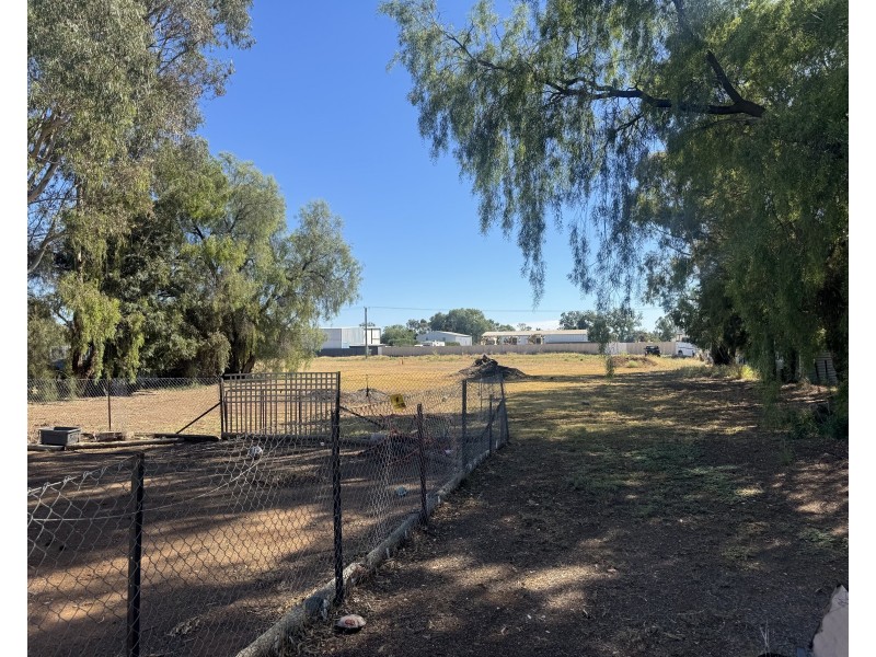 23 Sangster Crescent, Hanwood NSW 2680