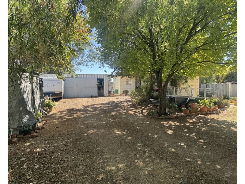 23 Sangster Crescent, Hanwood NSW 2680