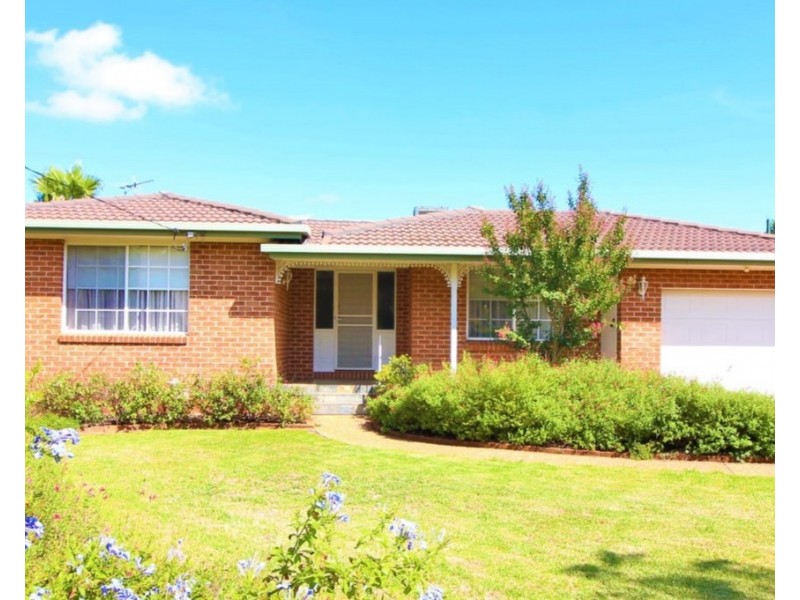16 Ledgerwood Street, Griffith NSW 2680