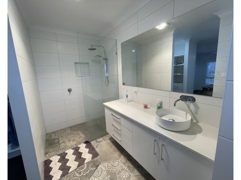 65 Gillmartin Drive, Griffith NSW 2680