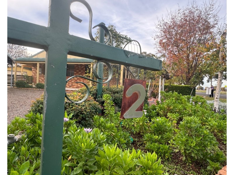 2 Young Street, Beelbangera NSW 2680