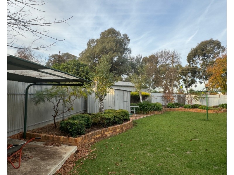2 Young Street, Beelbangera NSW 2680