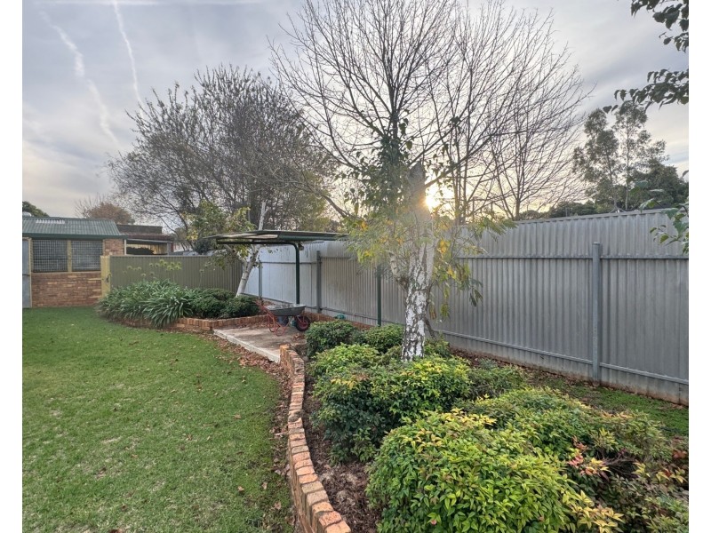 2 Young Street, Beelbangera NSW 2680