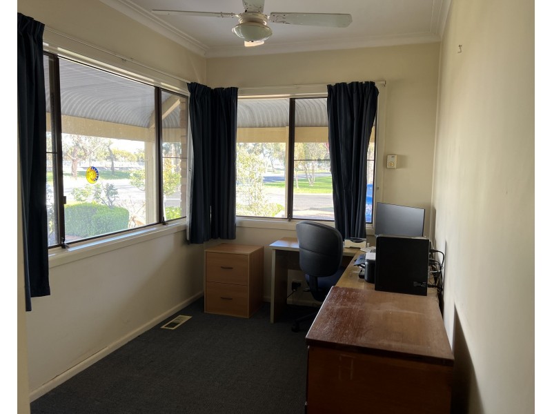 2 Young Street, Beelbangera NSW 2680