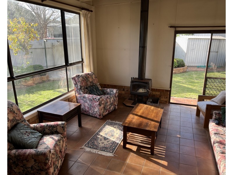 2 Young Street, Beelbangera NSW 2680