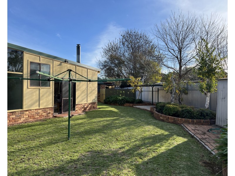2 Young Street, Beelbangera NSW 2680