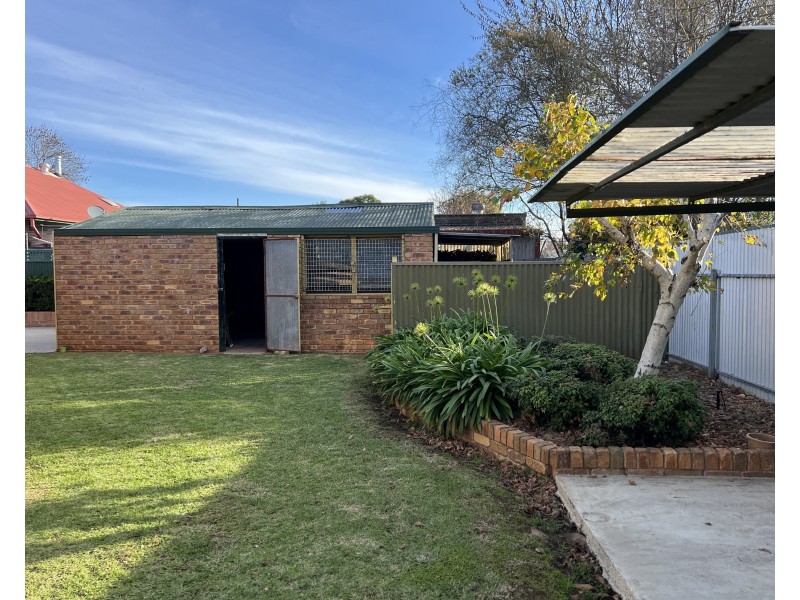 2 Young Street, Beelbangera NSW 2680