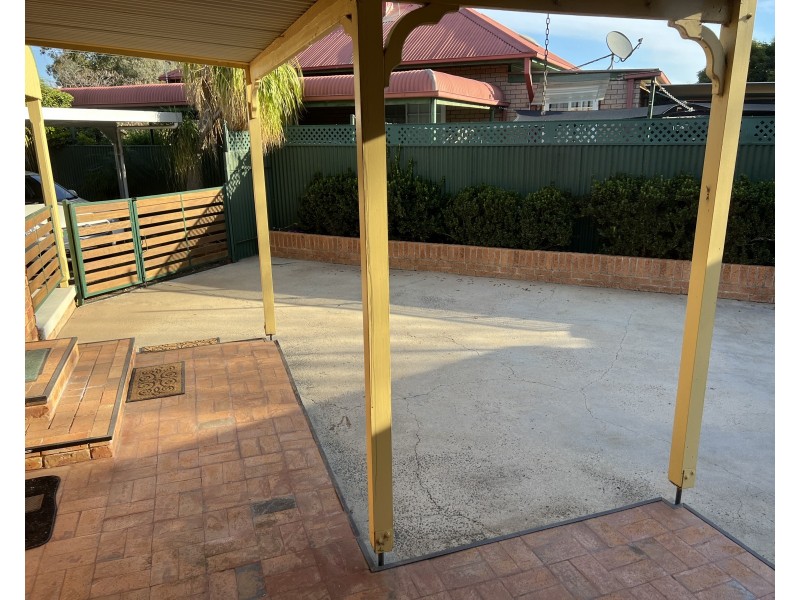 2 Young Street, Beelbangera NSW 2680