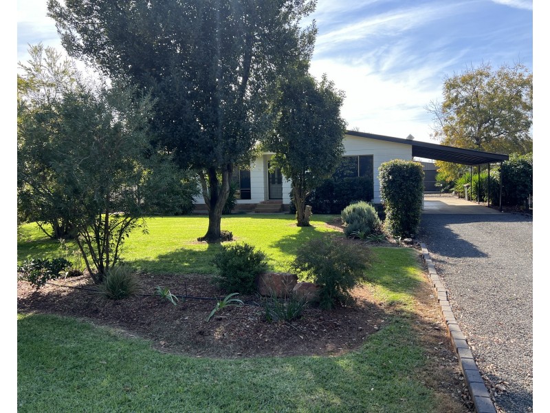 25 Henry Street, Yenda NSW 2681