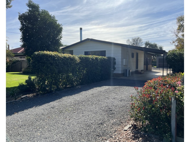 25 Henry Street, Yenda NSW 2681