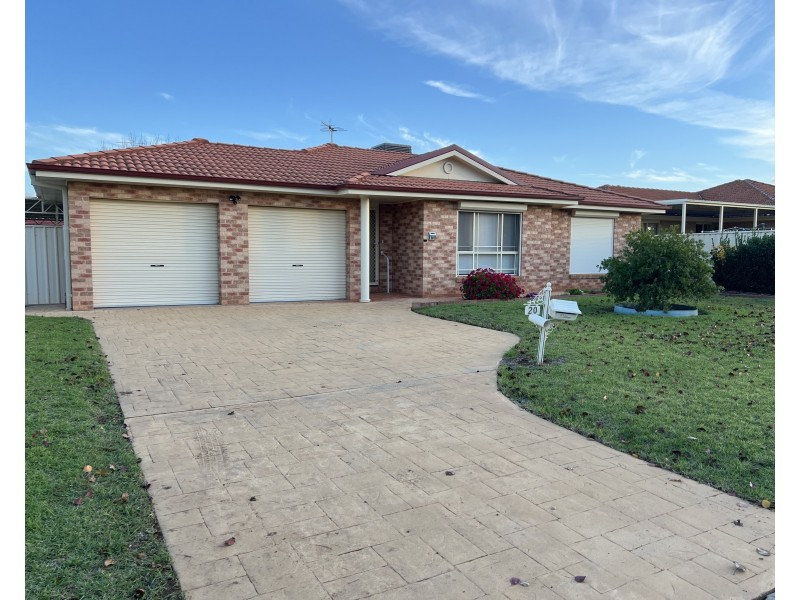 20 Tubbo Crescent, Griffith NSW 2680